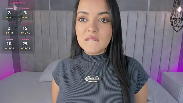 Snapshot of lea_gray chatting on 02-23-26, 07:00 lea gray online show from 02-23-26, 07:00