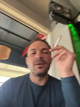 Adventurehotman online show from 04-11-26, 07:45