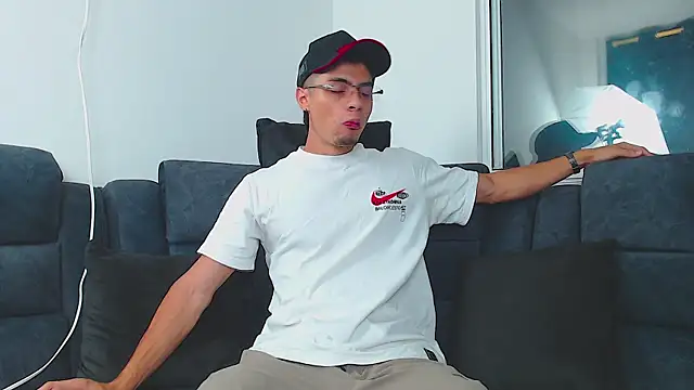 Stiven CL online show from 02-22-25, 12:16