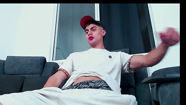 Stiven CL online show from 09-18-25, 03:08