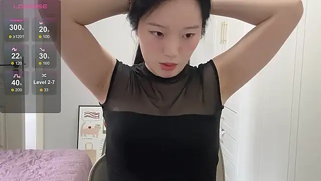 rose-u online show from 10-22-25, 01:17