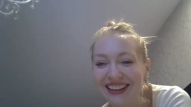 ZarinaSwift online show from 04-07-26, 10:59