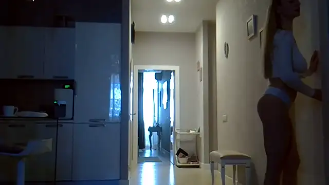 ZarinaSwift online show from 04-10-26, 04:39