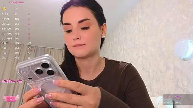 LaraSkinny online show from 03-31-26, 01:11