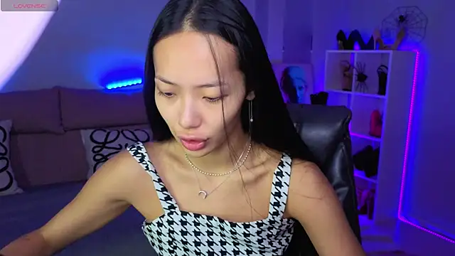  MIURA  online show from 10-24-25, 01:03