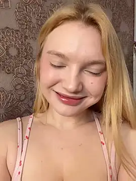 Snapshot of AmmyHot chatting on 11-05-25, 04:12 AmmyHot online show from 11-05-25, 04:12