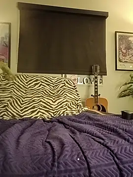 Snapshot of Hotbodyscottie chatting on 11-01-25, 08:27 Hotbodyscottie online show from 11-01-25, 08:27