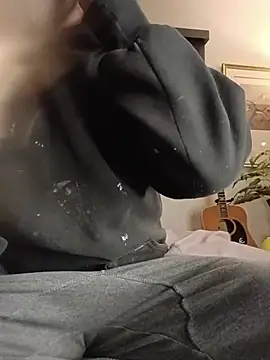 Snapshot of Hotbodyscottie chatting on 11-11-25, 08:25 Hotbodyscottie online show from 11-11-25, 08:25