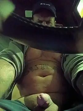 Snapshot of Hotbodyscottie chatting on 12-14-25, 10:42 Hotbodyscottie online show from 12-14-25, 10:42