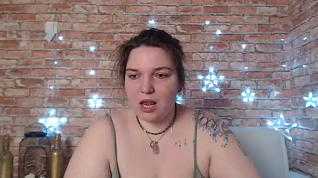 Snapshot of Amelia_Kiss_ chatting on 01-22-25, 12:48 Amelia Kiss online show from 01-22-25, 12:48