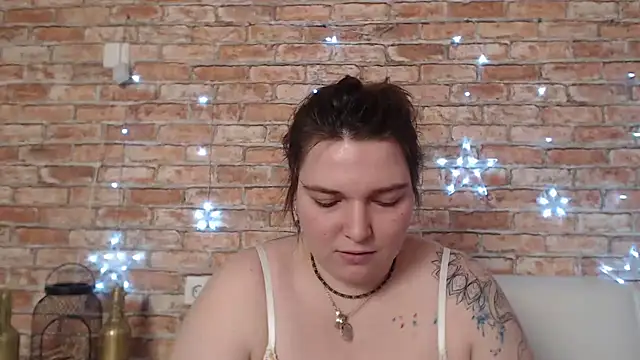Snapshot of Amelia_Kiss_ chatting on 01-25-25, 03:40 Amelia Kiss online show from 01-25-25, 03:40