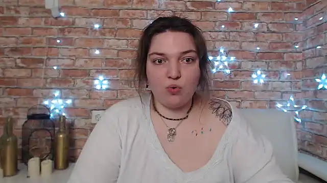 Snapshot of Amelia_Kiss_ chatting on 02-01-25, 03:41 Amelia Kiss online show from 02-01-25, 03:41