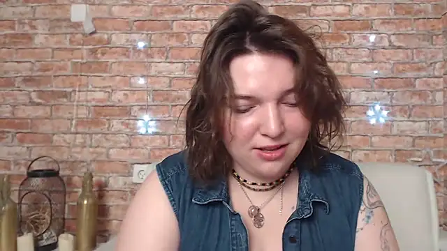 Snapshot of Amelia_Kiss_ chatting on 03-20-25, 12:51 Amelia Kiss online show from 03-20-25, 12:51