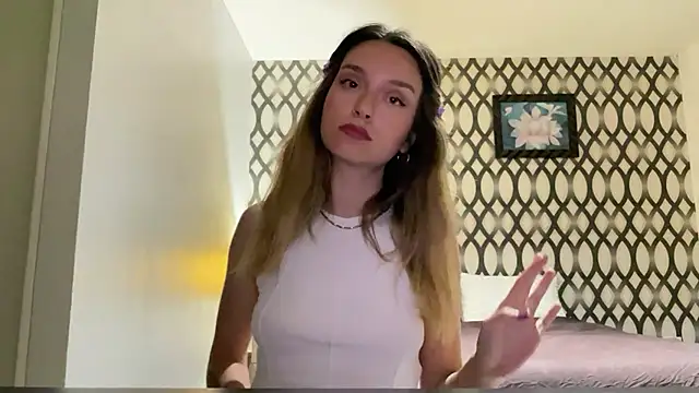 SirenaBelle online show from 12-22-24, 11:33