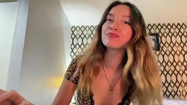 SirenaBelle online show from 02-25-25, 12:24