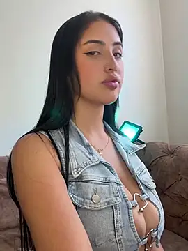 Celeste Tailor  online show from 02-12-25, 07:35