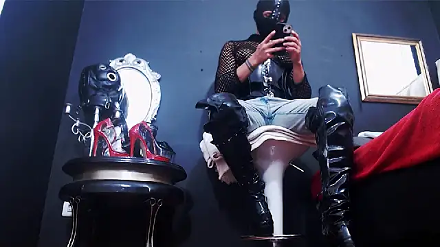 Mistress dominick online show from 03-11-25, 08:42