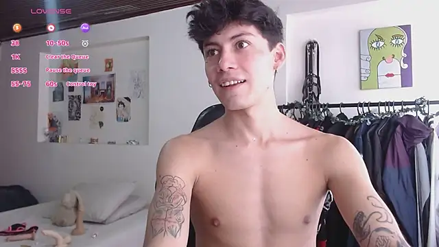 Snapshot of Amahd696 chatting on 11-10-25, 08:08 Amahd696 online show from 11-10-25, 08:08