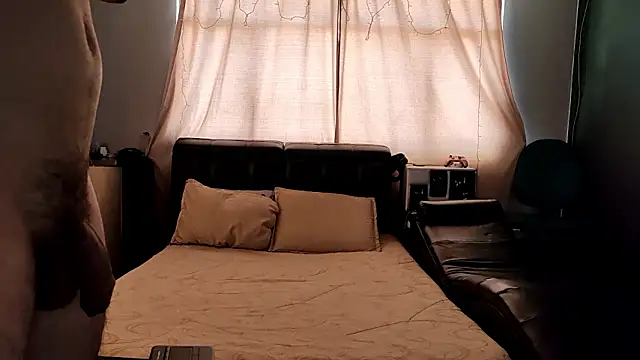 Snapshot of Alaia_sam chatting on 02-21-26, 03:46 Alaia sam online show from 02-21-26, 03:46