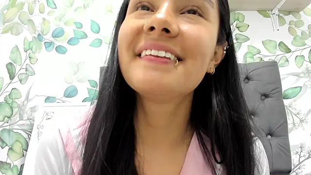 atilanadiaz7 online show from 12-15-25, 04:00