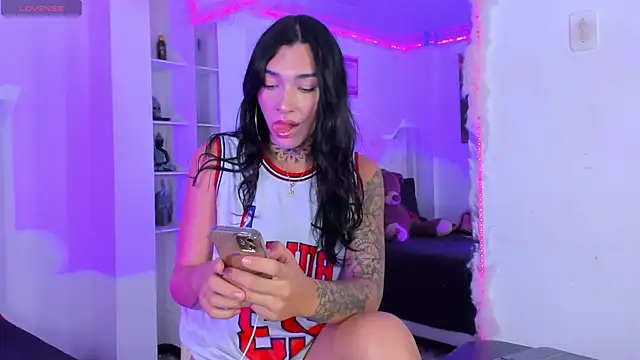 Camila Coxx online show from 10-22-25, 08:08