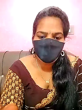 Snapshot of melina214 chatting on 07-15-26, 04:51 melina214 online show from 07-15-26, 04:51
