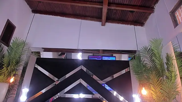 emily-fox online show from 09-15-25, 12:16