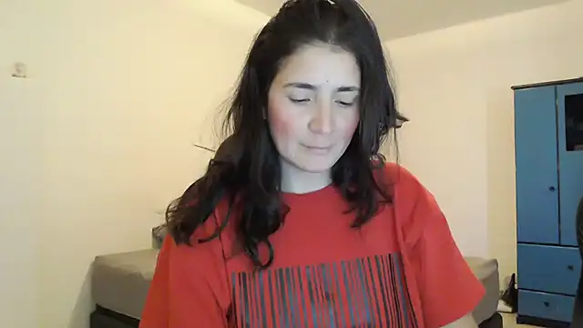 Snapshot of samantha_s69 chatting on 01-28-25, 12:32 samantha s69 online show from 01-28-25, 12:32