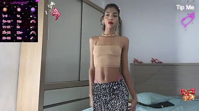 ElisaBoyer online show from 01-02-25, 10:22