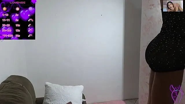 ElisaBoyer online show from 10-13-25, 07:36