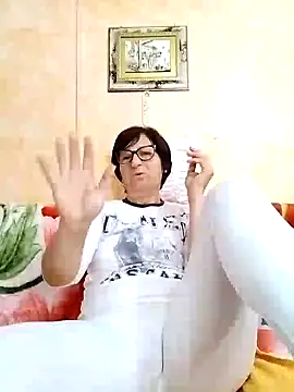 Snapshot of passione503 chatting on 01-15-25, 12:58 passione503 online show from 01-15-25, 12:58