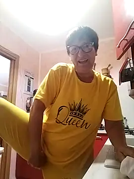 Snapshot of passione503 chatting on 10-08-25, 11:41 passione503 online show from 10-08-25, 11:41