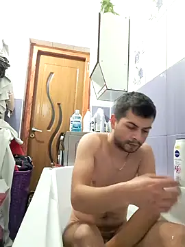 Snapshot of hornny1995 chatting on 12-22-24, 05:53 hornny1995 online show from 12-22-24, 05:53