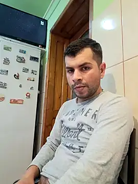 Snapshot of hornny1995 chatting on 12-29-24, 12:45 hornny1995 online show from 12-29-24, 12:45