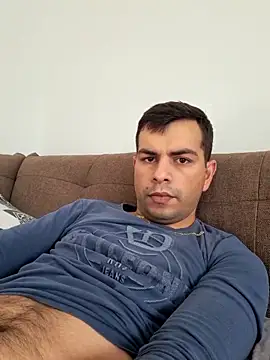 Snapshot of hornny1995 chatting on 10-26-25, 12:55 hornny1995 online show from 10-26-25, 12:55