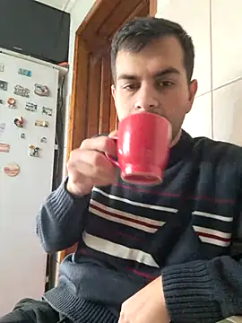 Snapshot of hornny1995 chatting on 11-12-25, 12:05 hornny1995 online show from 11-12-25, 12:05