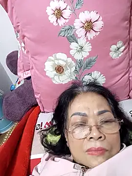 Snapshot of Hotestlove chatting on 02-26-25, 10:09 Hotestlove online show from 02-26-25, 10:09