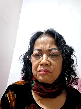 Snapshot of Hotestlove chatting on 02-27-25, 12:13 Hotestlove online show from 02-27-25, 12:13