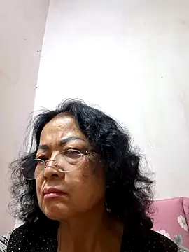 Snapshot of Hotestlove chatting on 02-28-25, 01:03 Hotestlove online show from 02-28-25, 01:03