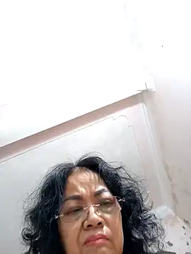 Snapshot of Hotestlove chatting on 03-04-25, 02:21 Hotestlove online show from 03-04-25, 02:21