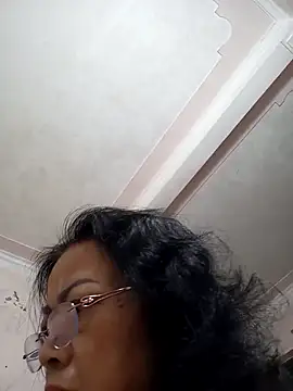 Snapshot of Hotestlove chatting on 03-07-25, 10:10 Hotestlove online show from 03-07-25, 10:10