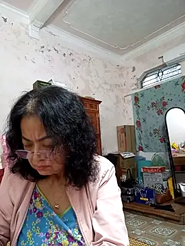 Snapshot of Hotestlove chatting on 03-10-25, 10:48 Hotestlove online show from 03-10-25, 10:48