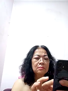 Snapshot of Hotestlove chatting on 03-15-25, 01:52 Hotestlove online show from 03-15-25, 01:52