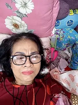 Snapshot of Hotestlove chatting on 03-16-25, 10:42 Hotestlove online show from 03-16-25, 10:42