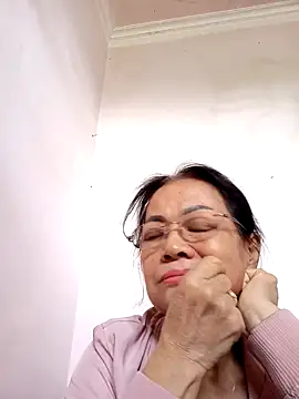 Snapshot of Hotestlove chatting on 03-19-25, 05:41 Hotestlove online show from 03-19-25, 05:41