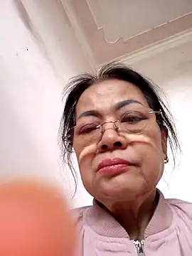 Snapshot of Hotestlove chatting on 03-19-25, 08:55 Hotestlove online show from 03-19-25, 08:55