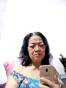 Snapshot of Hotestlove chatting on 03-19-25, 12:01 Hotestlove online show from 03-19-25, 12:01