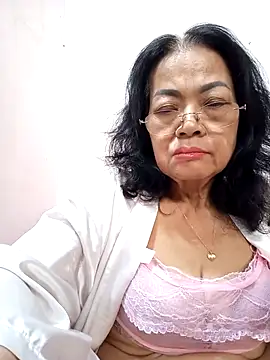 Snapshot of Hotestlove chatting on 03-20-25, 01:13 Hotestlove online show from 03-20-25, 01:13