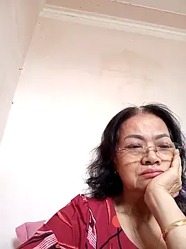 Snapshot of Hotestlove chatting on 03-21-25, 01:24 Hotestlove online show from 03-21-25, 01:24