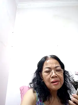 Snapshot of Hotestlove chatting on 03-22-25, 08:29 Hotestlove online show from 03-22-25, 08:29